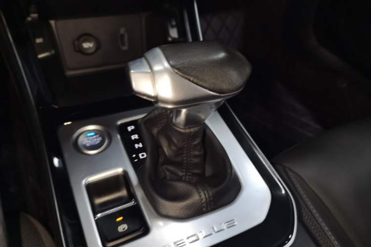 Used Dongfeng Aeolus Yixuan 2020 230T Automatic Advanced Edition