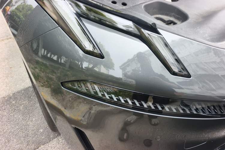 Used Lynk & Co 07 2024 EM-P 126 Long-Range Halo Right Front Headlight