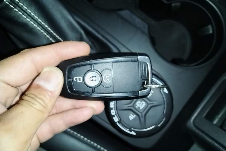 Used Ford Bronco 2024 2.3T Long Beach Vehicle Key