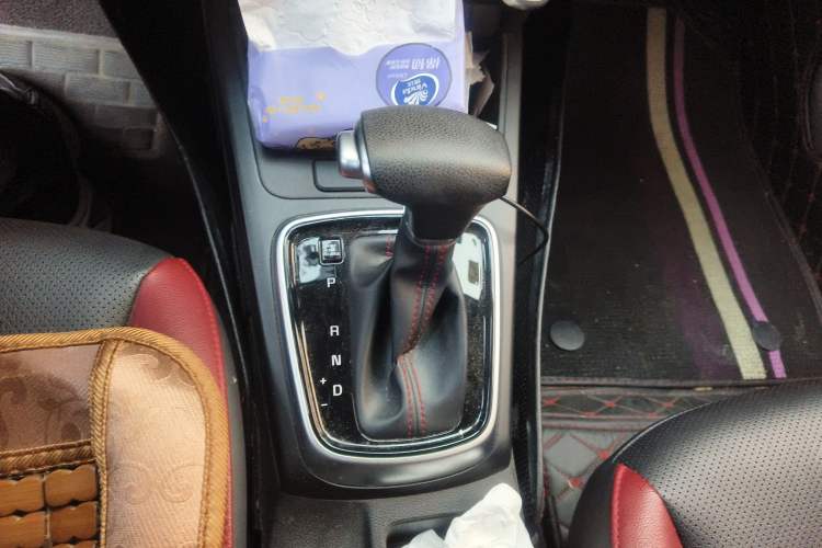 Used Kia KX Cross 2017 1.4L AT GLS