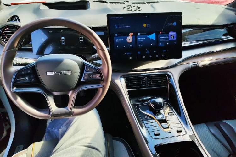 Used BYD Frigate 07 2023 DM-i 205KM Flagship Model