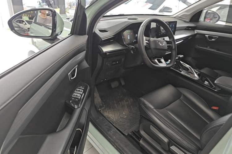 Used Wuling Asta 2021 1.5T CVT Starlight Edition

