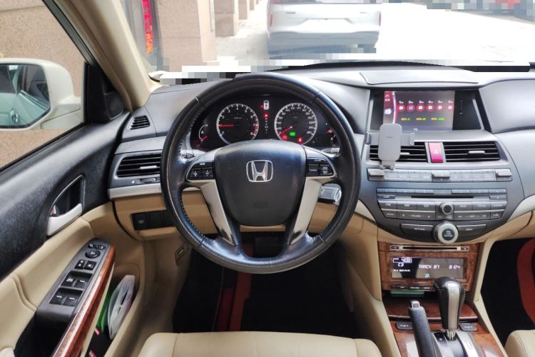 Used Honda Accord 2012 2.0L SE