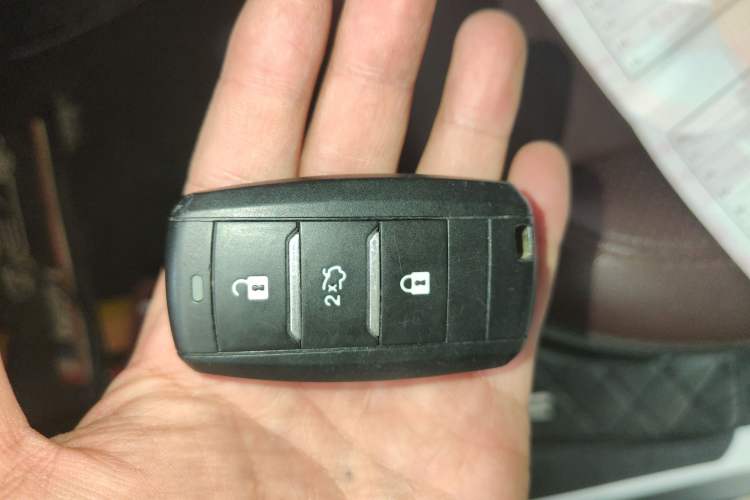 Used CHANGAN OSHAN A800 2017 1.6L Manual Luxury Model
