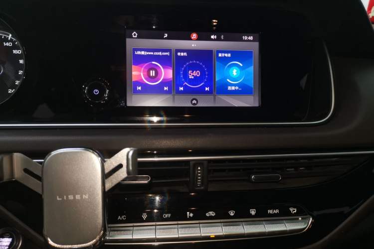 Used GAC Trumpchi M6 2019 270T DCT Luxury Edition (7-seater) China VI
