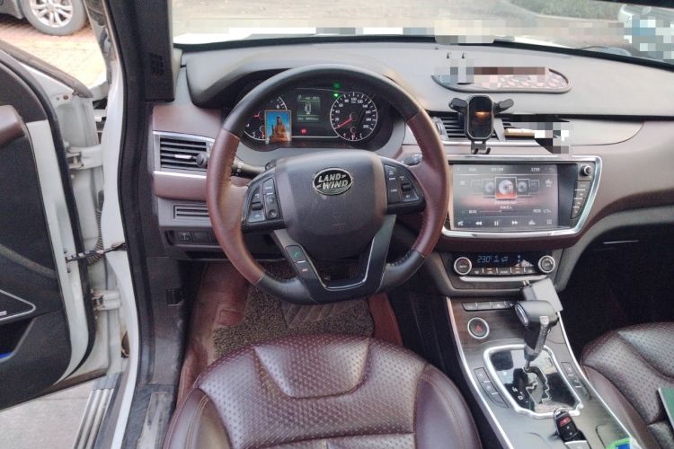 Used Land X7 2015 2.0T Panoramic Prestige Edition