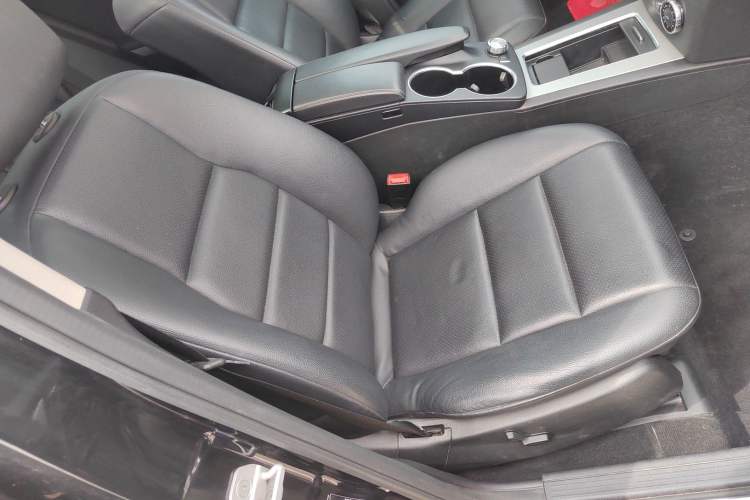 Used Mercedes-Benz GLK-Class 2013 GLK 300 4MATIC Dynamic Sunroof Model Right Front Seat