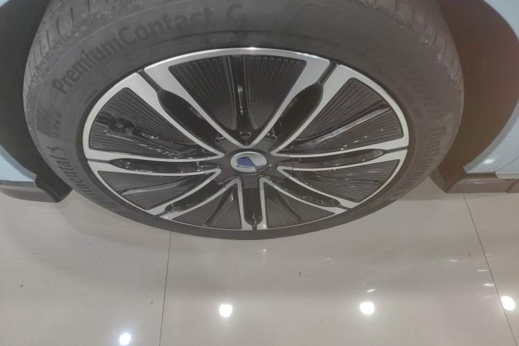 Used Denza N7 2024 630 All-Wheel Drive Intelligent Driving Max Edition Exterior 7