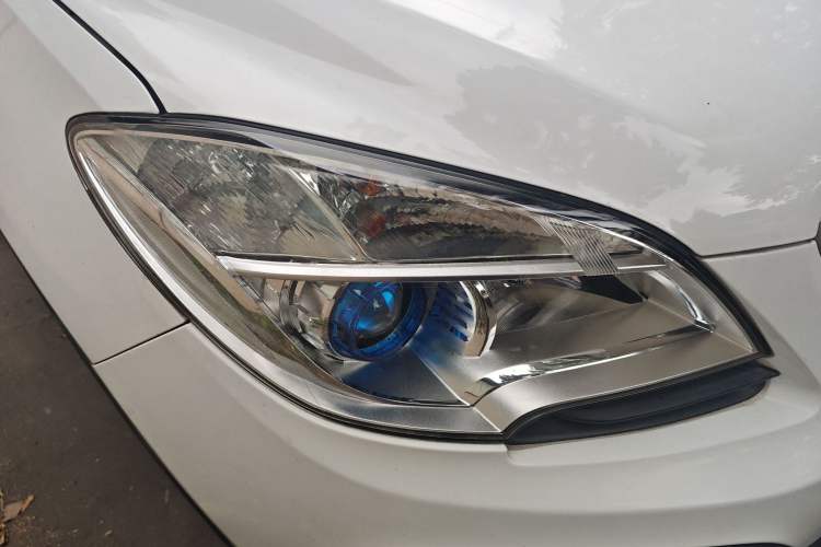 Used Buick Encore 2015 1.4T Automatic Two-Wheel Drive Urban Elite Version