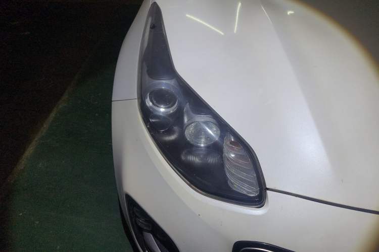 Used Kia KX5 2016 1.6T Automatic Two-Wheel Drive Premium Right Front Headlight