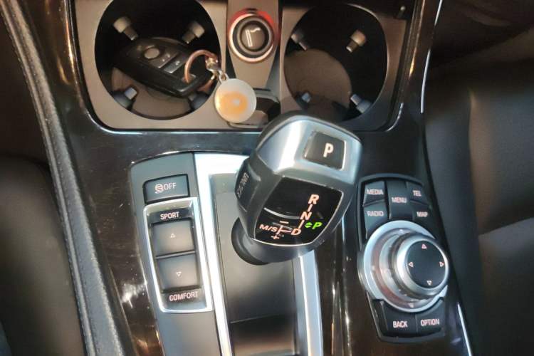 Used BMW 5 Series 2014 525Li Leading Model