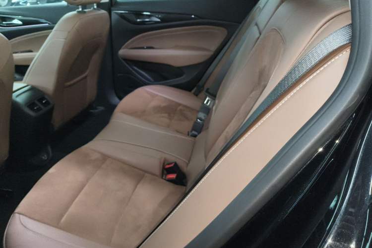 Used Buick Regal 2024 28T Luxury Edition Left Rear Seat