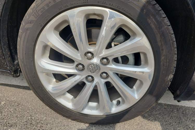 Used Buick LaCrosse 2013 2.4L SIDI Luxury Comfort Edition