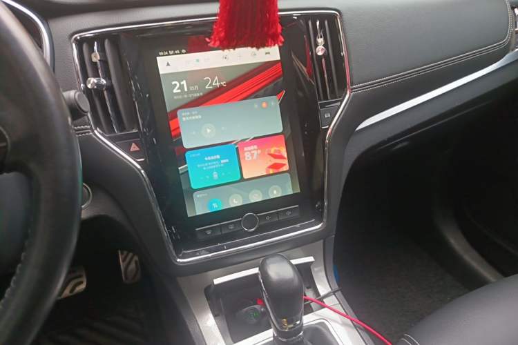 Used Roewe RX5 2017 20T Two-Wheel Drive Automatic Internet Elite Edition