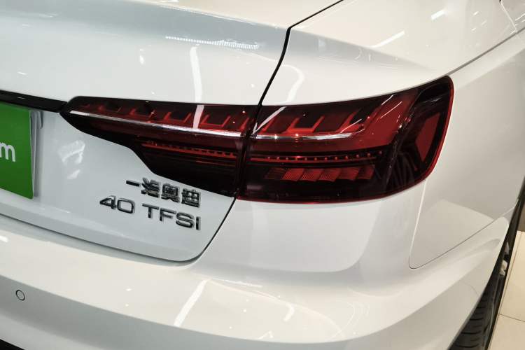 Used Audi A4L 2025 2 Million Units Enjoyment Version 40 TFSI Luxury Dynamic Edition Exterior 3