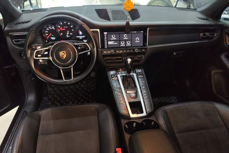 Used Porsche Macan 2018 Macan 2.0T Gear Lever