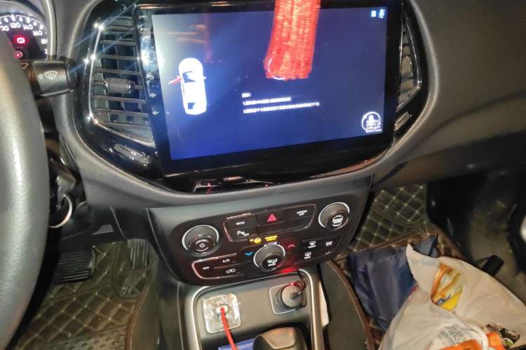 Used Jeep Compass 2017 200T Automatic Enjoyment Version
