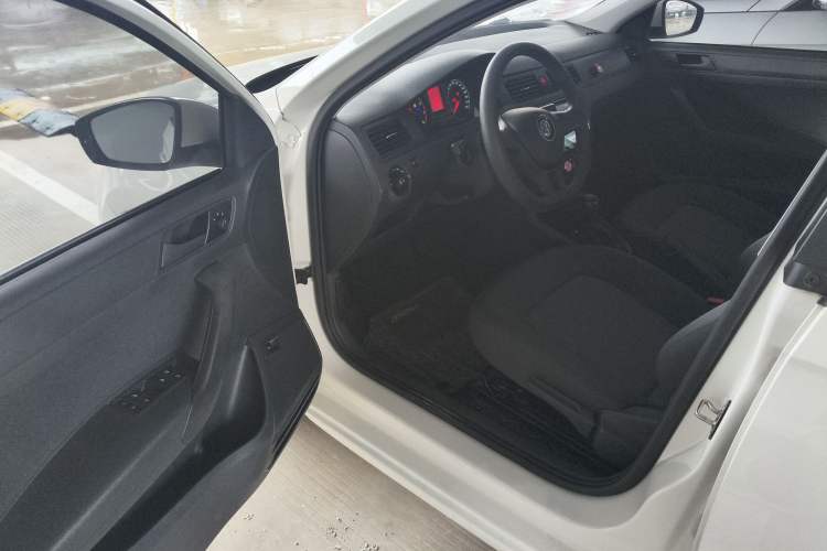 Used Volkswagen Santana 2019 1.5L Automatic Fashion Edition China VI