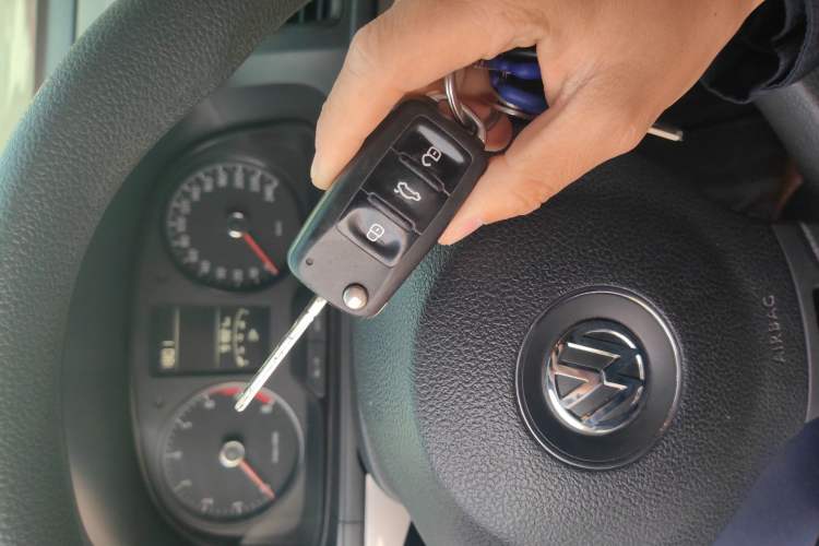 Used Volkswagen Lavida 2013 Revised Classic 1.6L Manual Fashion Edition Vehicle Key