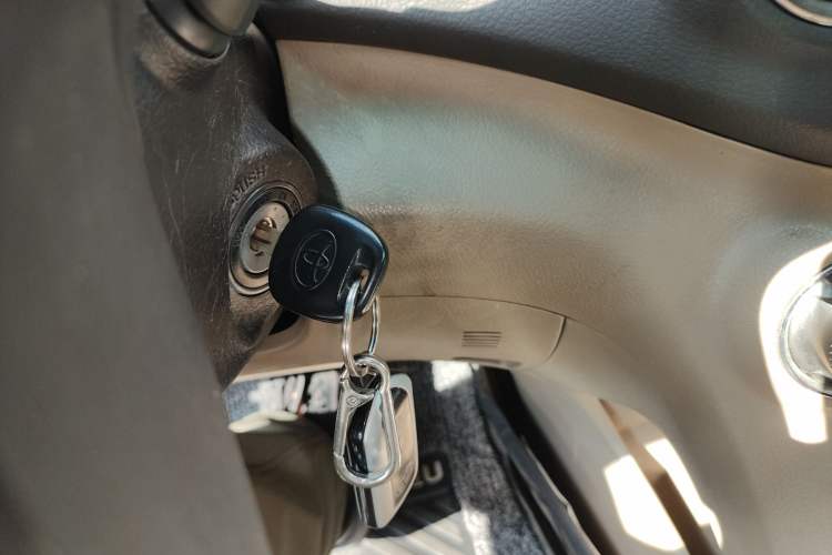 Used Toyota Highlander 2012 2.7L Two-Wheel Drive 7-Seater Elite Edition