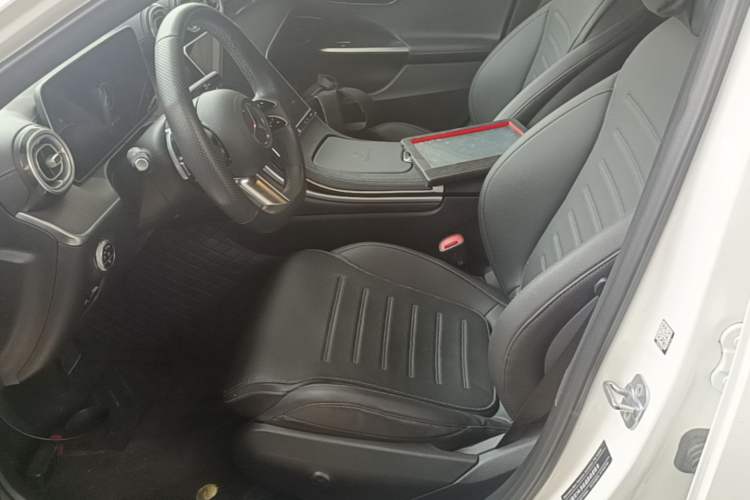 Used Mercedes-Benz C-Class 2024 Restyled C 260 L Sport Edition Left Front Seat