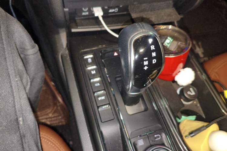 Used Maserati Ghibli 2018 Revised Version 3.0T Standard Edition Gear Lever