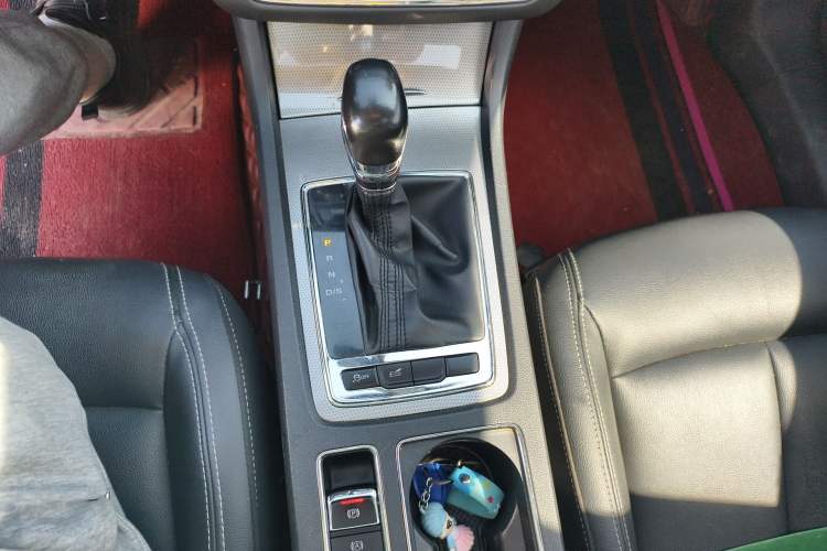 Used Roewe i6 2018 20T Automatic Flagship Edition
