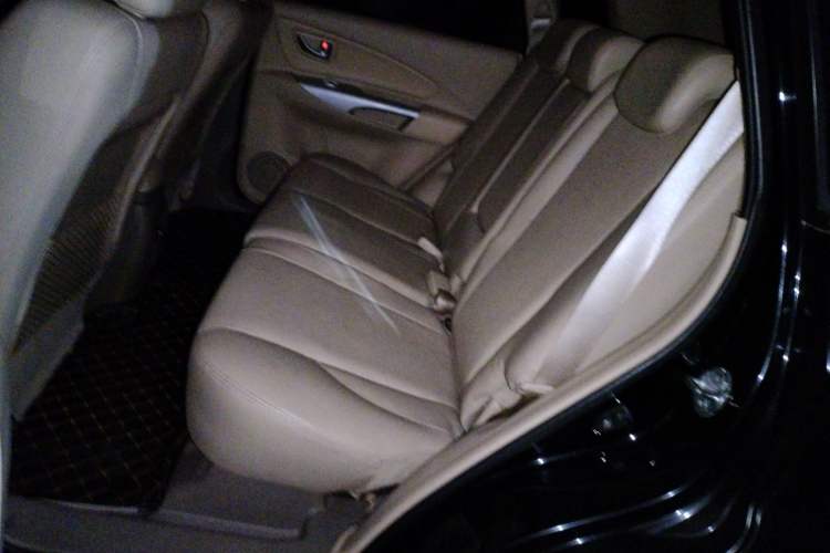 Used Hyundai Tucson 2013 2.0L Automatic Two-Wheel Drive Comfort Version