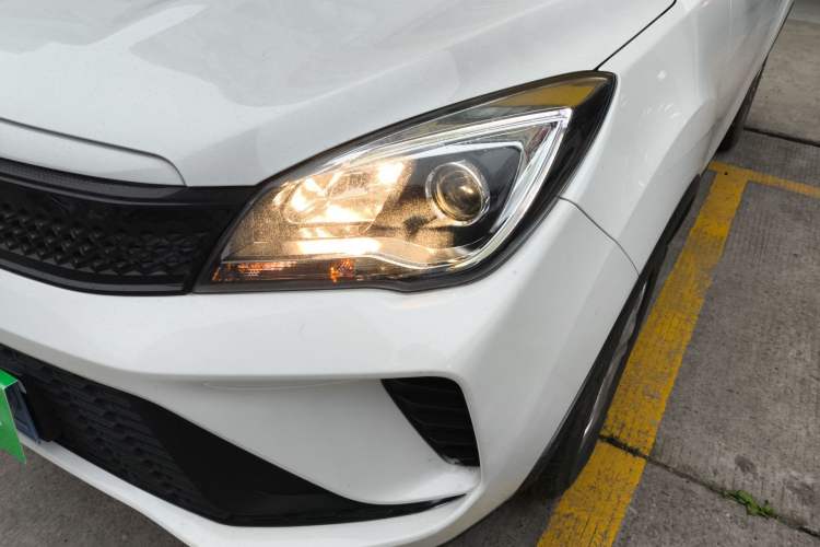 Used CHANGAN OSHAN COS5 2021 1.6L CVT Luxury Model Left Front Headlight