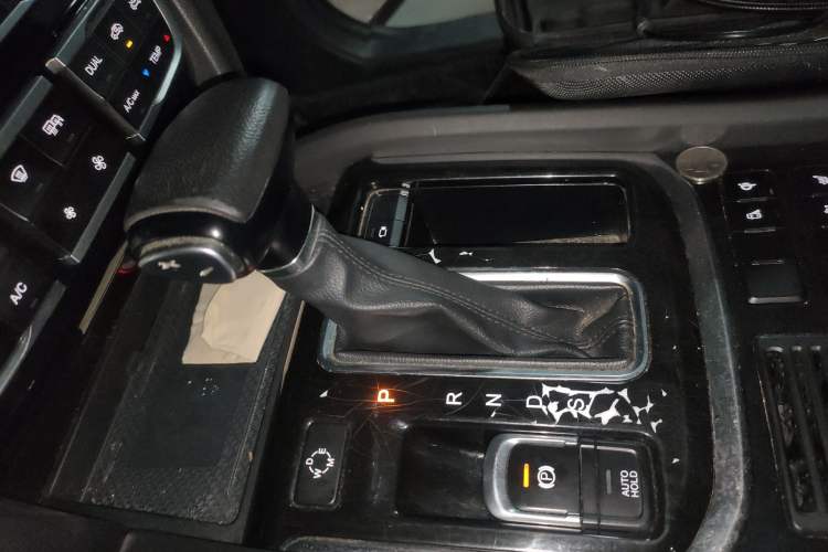 Used GAC Trumpchi GS7 2017 320T Two-Wheel-Drive Luxury Smart Connectivity Model
