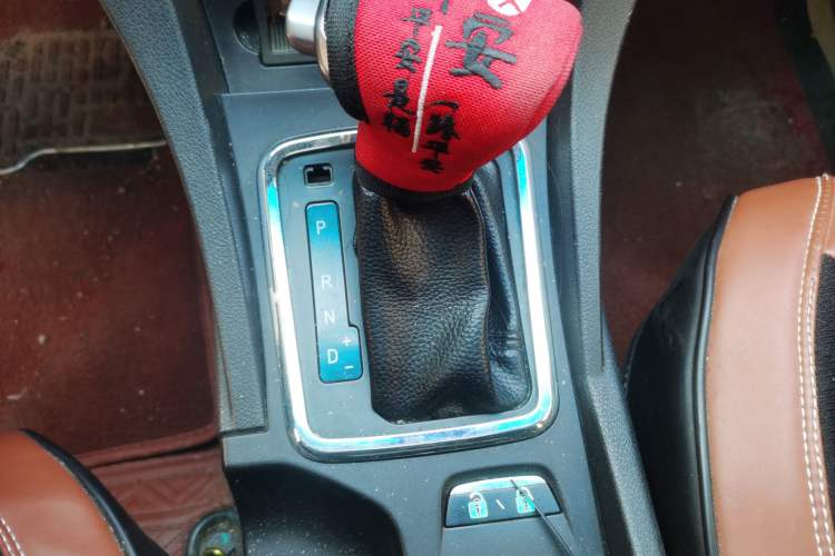 Used Geely Auto Emgrand 2014 Hatchback 1.3T CVT Elite Model
