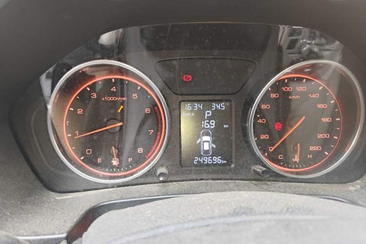 Used Hanteng X5 2018 1.5T CVT Luxury Edition Instrument Cluster