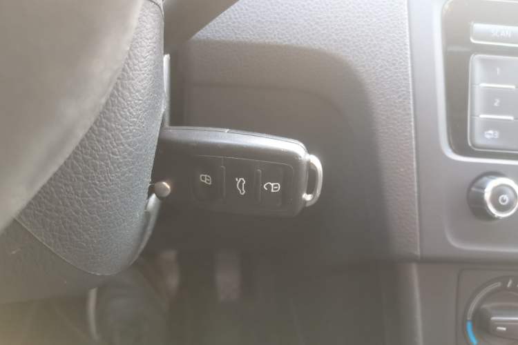 Used Skoda Rapid Spaceback 2014 1.6L Automatic Enjoyment Edition