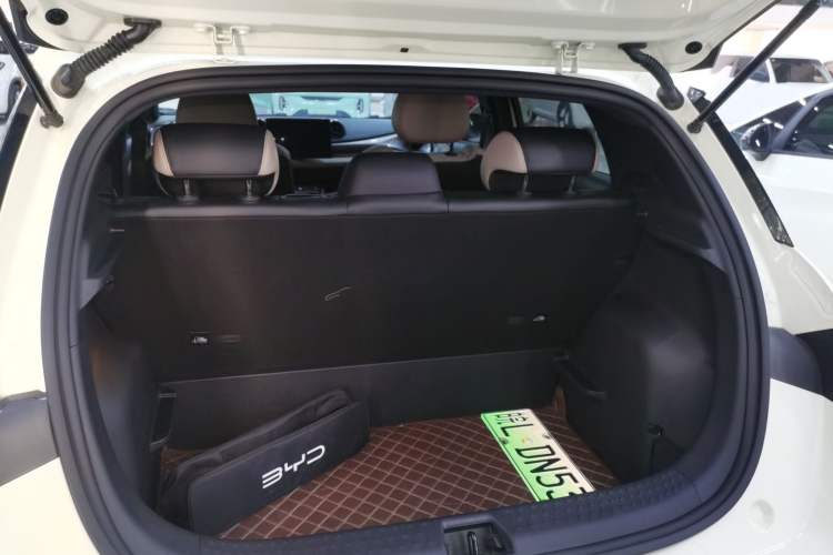 Used BYD Dolphin 2025 Smart Drive Version 420 km Freedom Edition Trunk