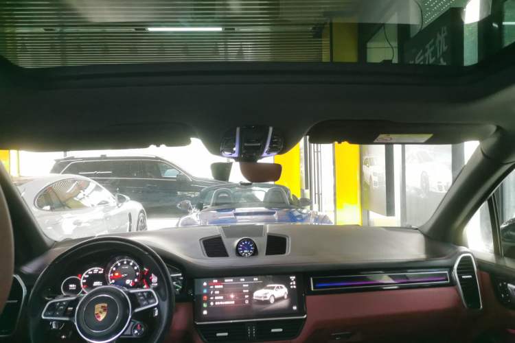 Used Porsche Cayenne 2023 Cayenne 3.0T Headliner