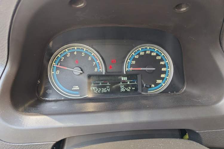 Used Baojun 730 2014 1.5L Manual Luxury Navigation ESP Version 7 Seats Instrument Cluster