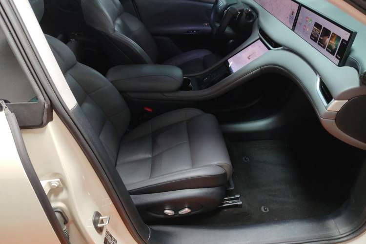 Used IM LS6 2023 Max Standard Edition
