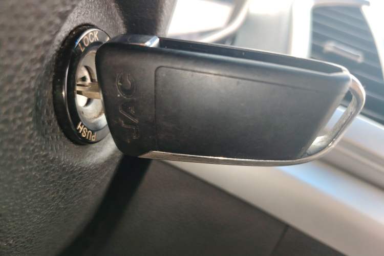 Used JAC Group Refine S3 2014 1.5L Manual Luxury Smart Model
