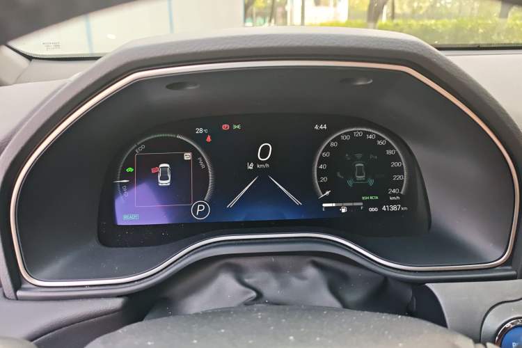 Used Toyota Avalon 2022 Dual-Engine 2.5L XLE Premium Edition
