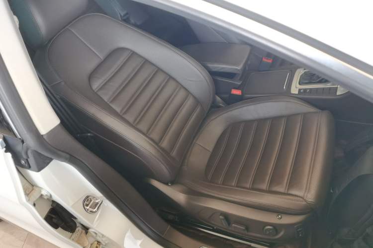 Used Volkswagen FAW-Volkswagen CC 2018 1.8TSI Luxury Model