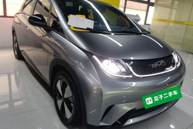 Used BYD Dolphin 2023 420 km Fashion Edition
