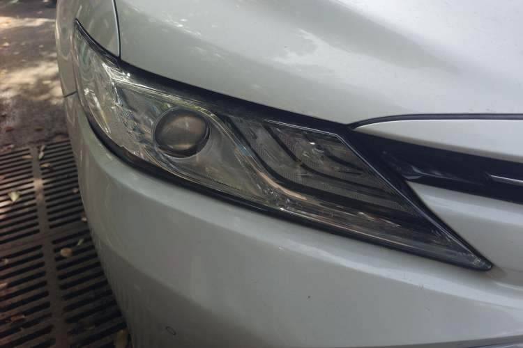 Used Toyota Camry 2018 2.0G Luxury Edition Right Front Headlight