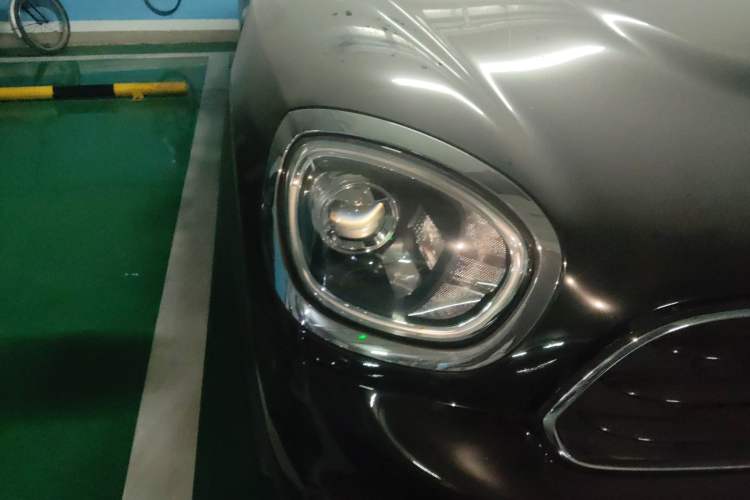 Used MINI Countryman 2019 1.5T COOPER ALL4 Artist Weekend Travel Edition
