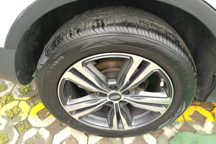 Used Geely Auto Emgrand X7 Sport 2022 1.8TD DCT Zhiya Trim
