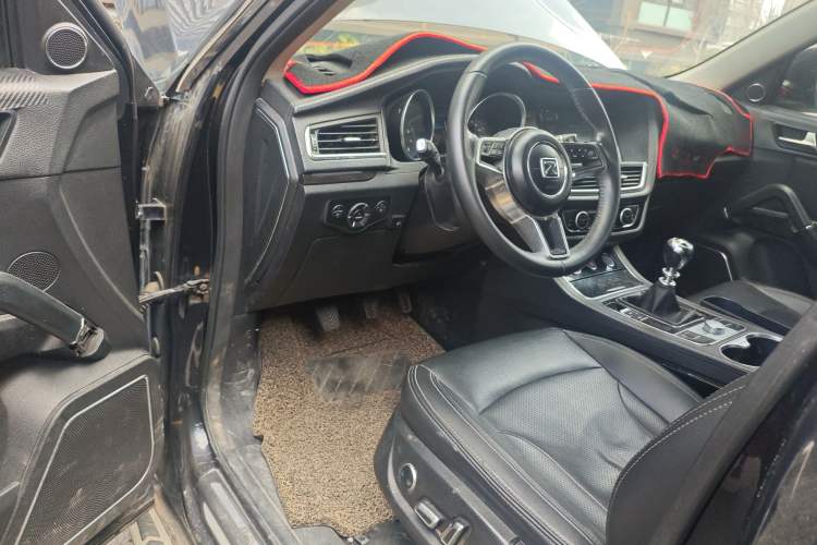 Used Zotye T600 2016 Sport Edition 1.5T Manual Luxury Model Driver Seat