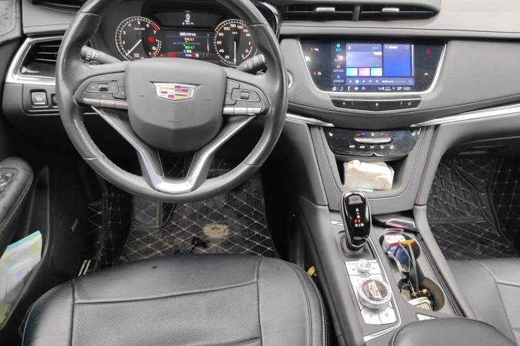 Used Cadillac XT6 2020 28T 7-Seater Four-Wheel Drive Luxury Version Steering Wheel