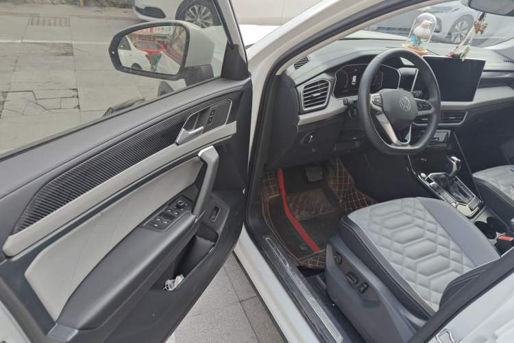 Used Volkswagen Tayron 2023 330TSI Two-Wheel-Drive Luxury Plus Advanced Version
