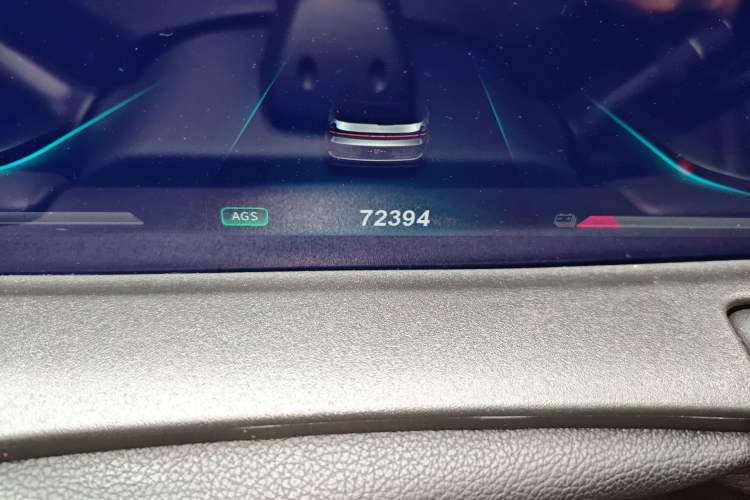 Used NETA U 2021 Pro 610 Fire-Seeking Edition Odometer Close Up