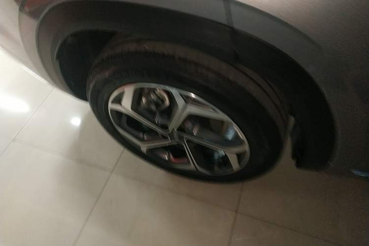 Used Geely Auto Monjaro L 2024 2.0TD High-Power Automatic Two-Wheel Drive Yunqi Version