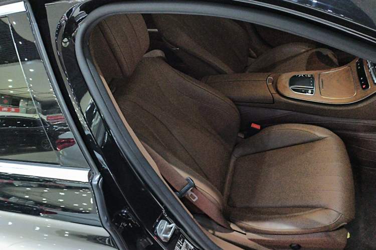 Used Mercedes-Benz E-Class New Energy 2022 Restyled E 350 e L Plug-in Hybrid Sedan